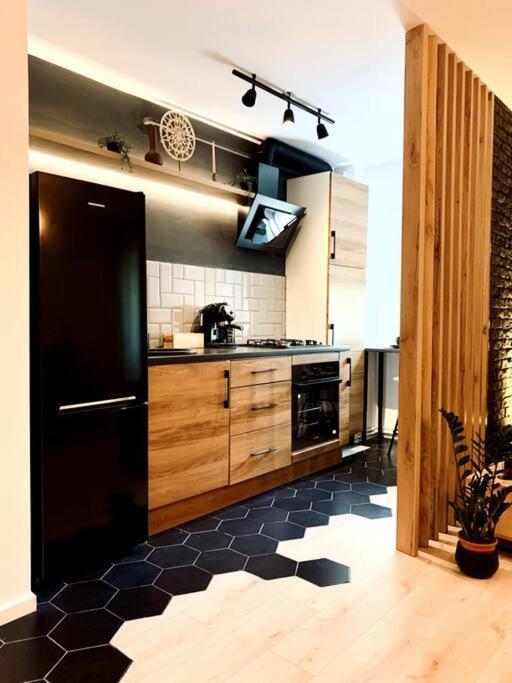 Heart Of The City - Modern Studio With Balcony Appartement Boekarest Buitenkant foto